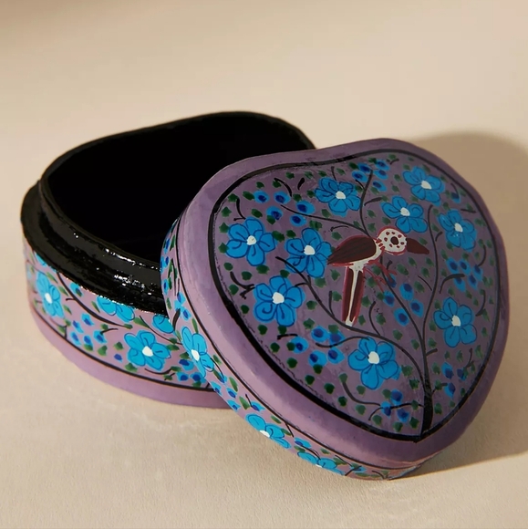 NEW Anthropologie Paper Mache Heart Trinket Box - Picture 2 of 2